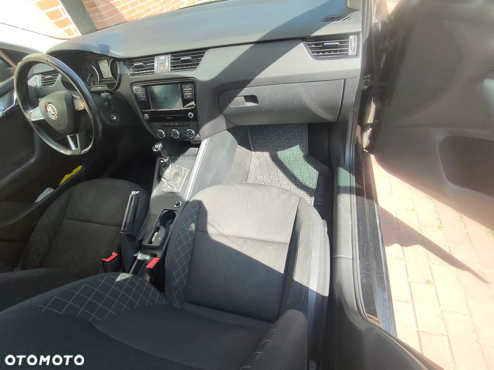 Skoda Octavia 1.4 TSI Active - 24