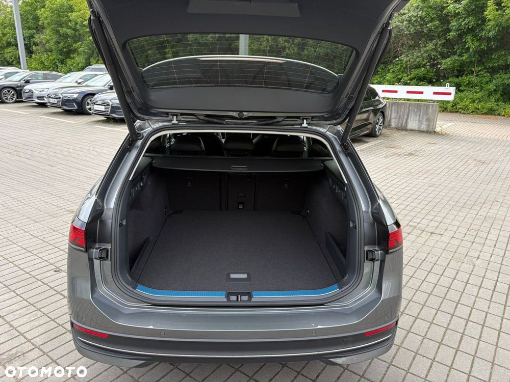 Volkswagen Passat - 7