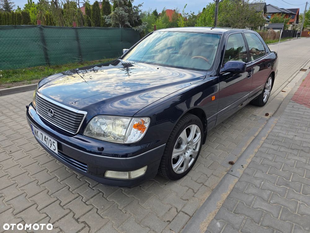 Lexus LS Standard - 2