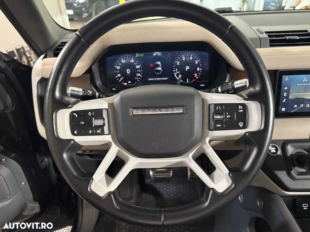 Land Rover Defender - 16