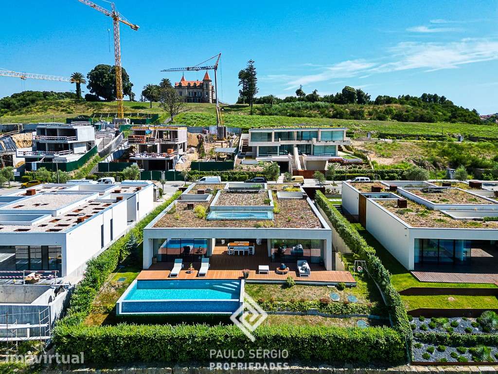 Moradia Luxo com 4 suítes e piscina na Quinta Marques Gomes - Grande imagem: 5/59