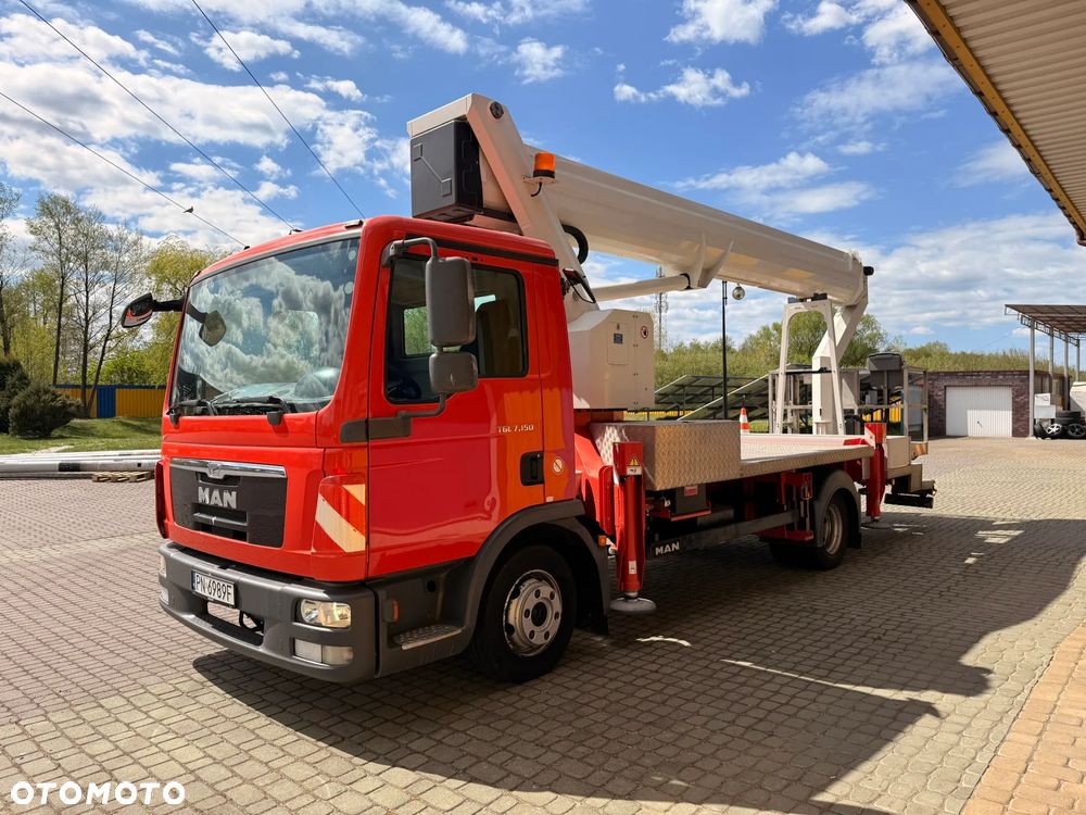 Ruthmann T330 (33m w bok 21,2m)Mercedes Atego, MAN TGL7.150 - 2
