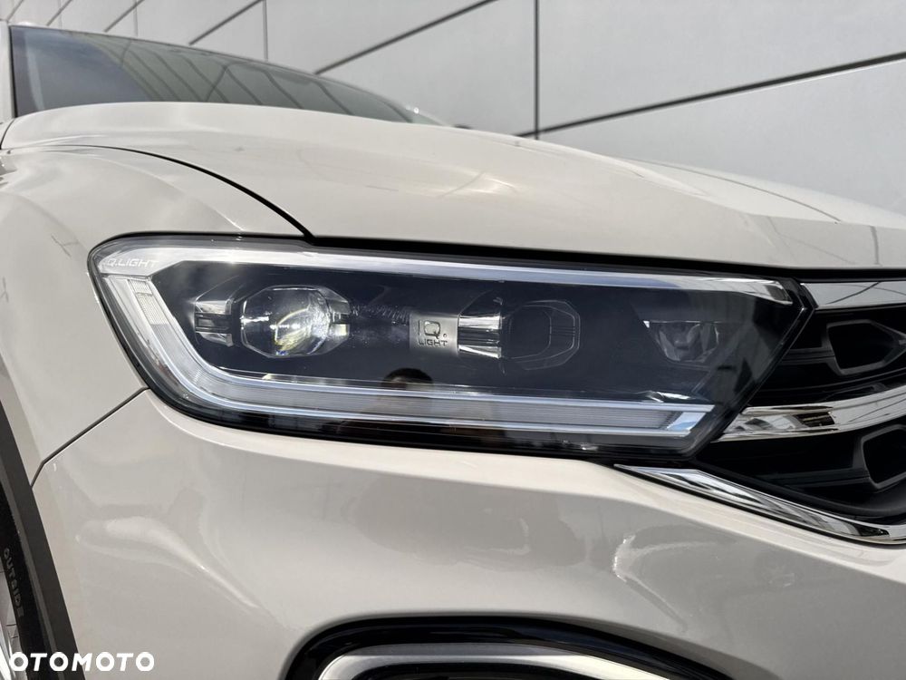 Volkswagen T-Roc - 21