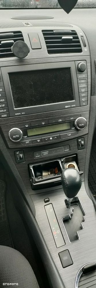 Toyota Avensis - 5