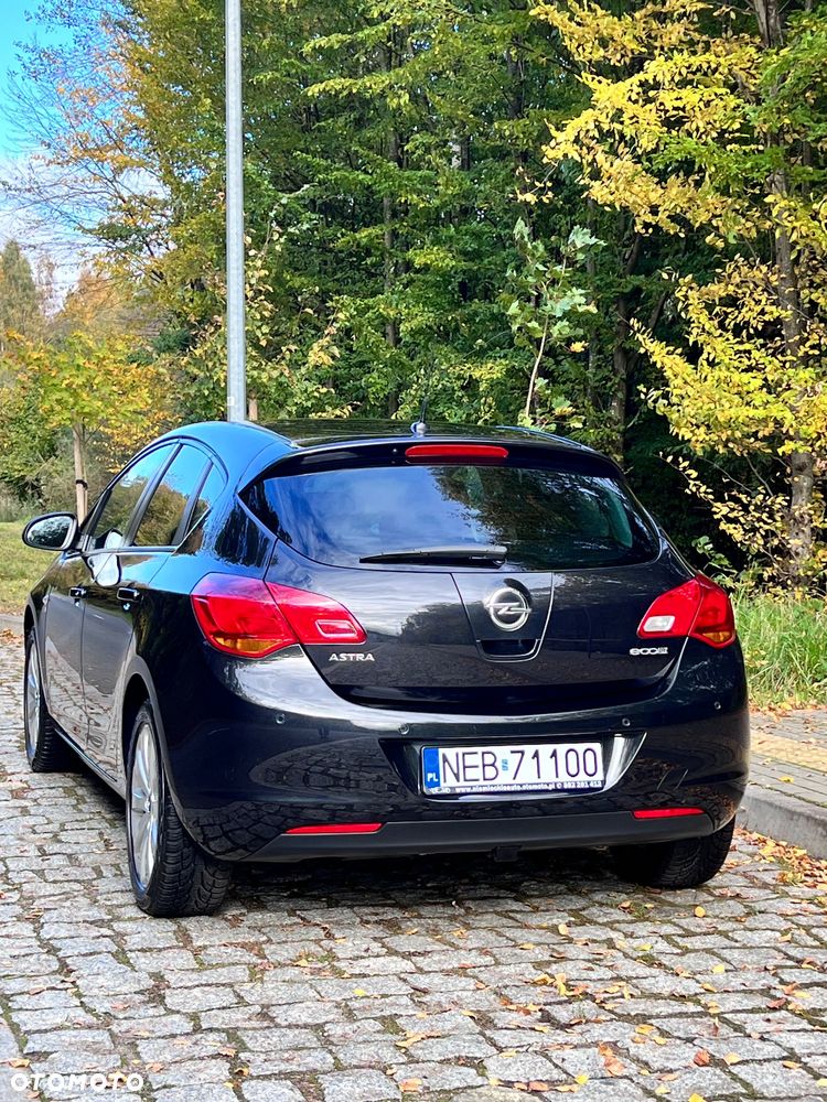 Opel Astra - 11