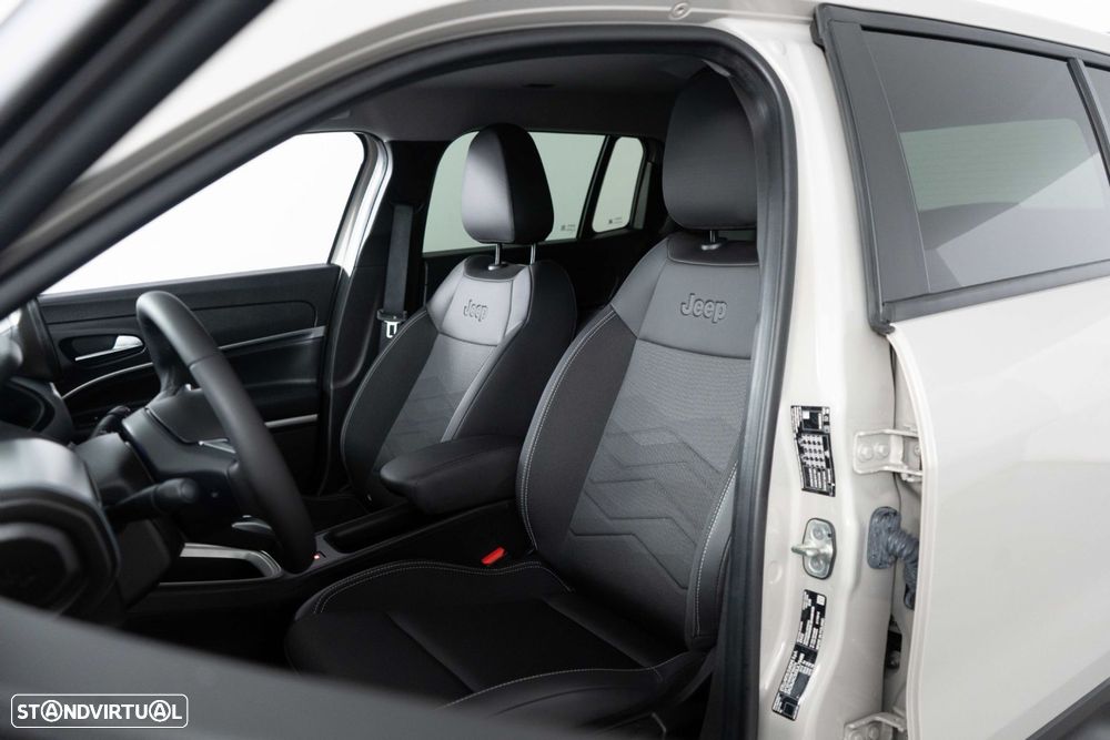 Jeep Avenger 54 kWh Summit - 10