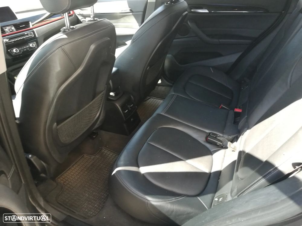 BMW X1 18 d sDrive Line Sport - 11