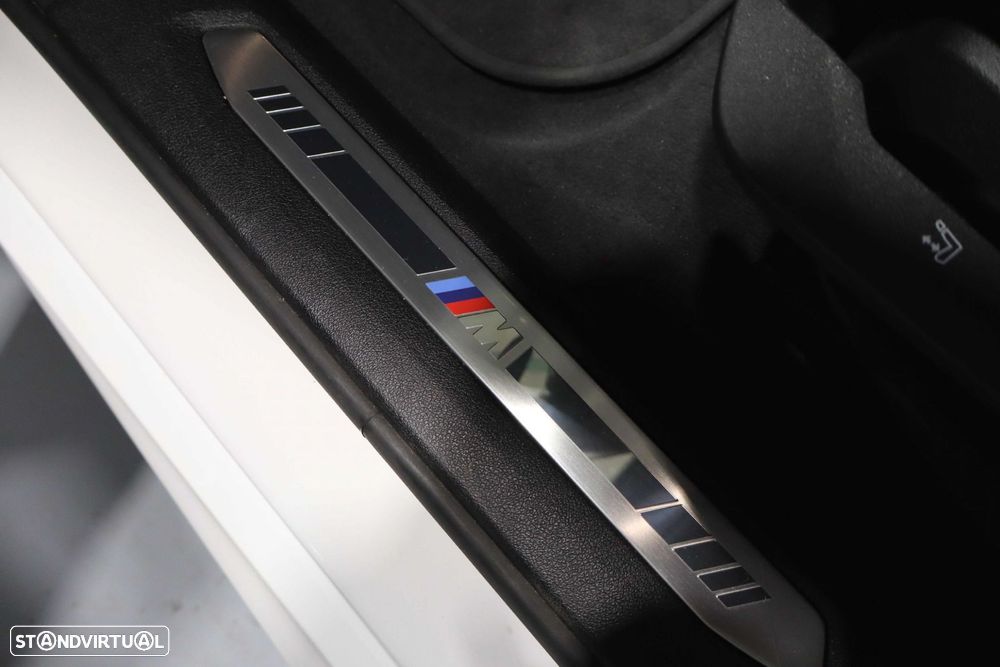 BMW 116 Pack Desportivo M - 14