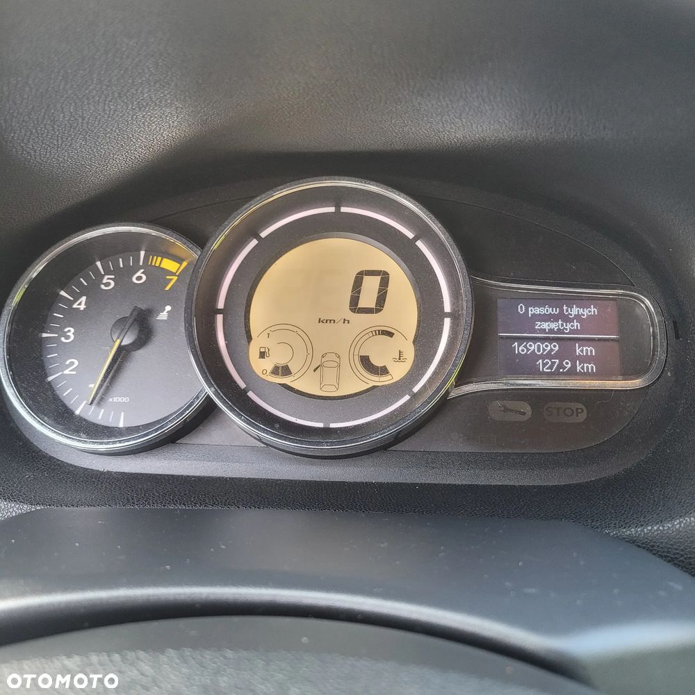 Renault Megane 1.6 16V Color Edition - 6