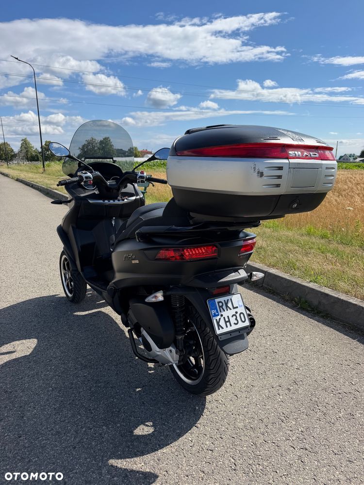 Piaggio MP-3 - 5
