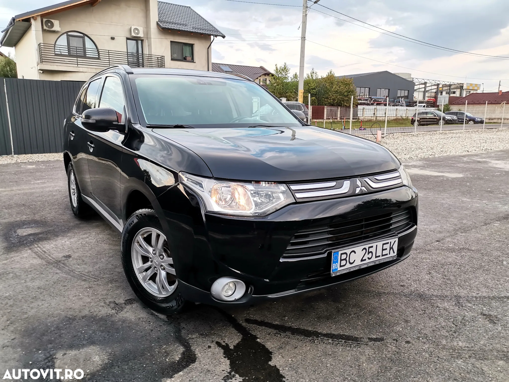 Mitsubishi Outlander 2.2 DI-D 2WD Plus - 3