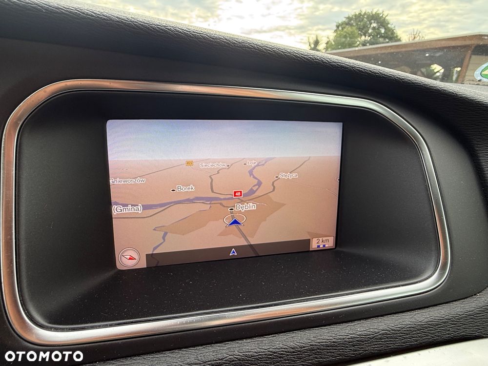 Volvo V40 T2 Drive-E Momentum - 14