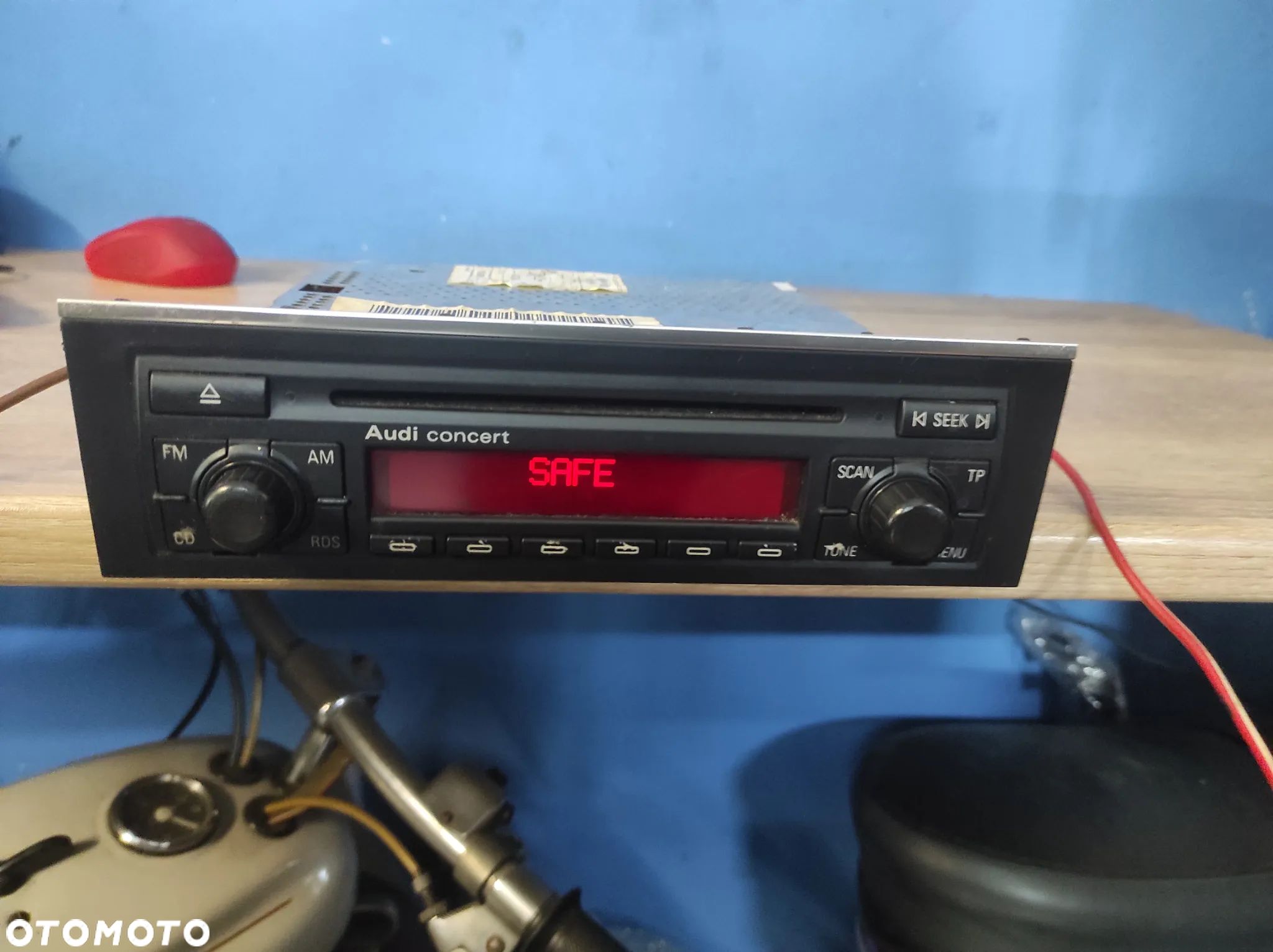 RADIO AUDI CONCERT AUDI A4 B6 B7 1DIN 8E0035186L SPRAWNE WYSYŁKA !!!! - 1
