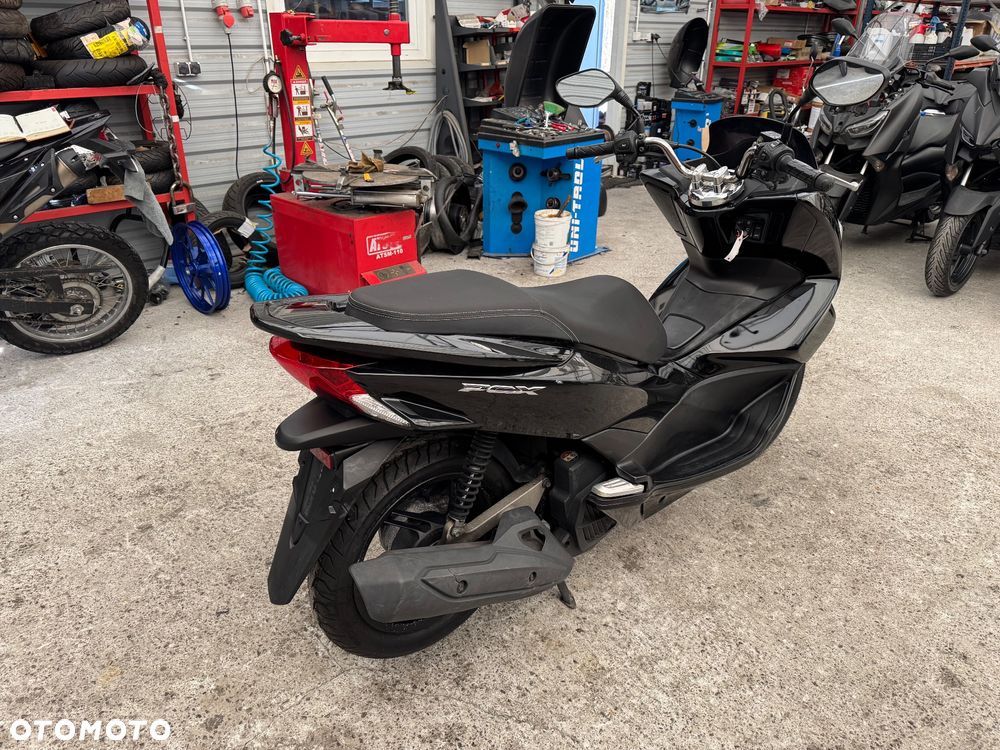 Honda PCX - 7