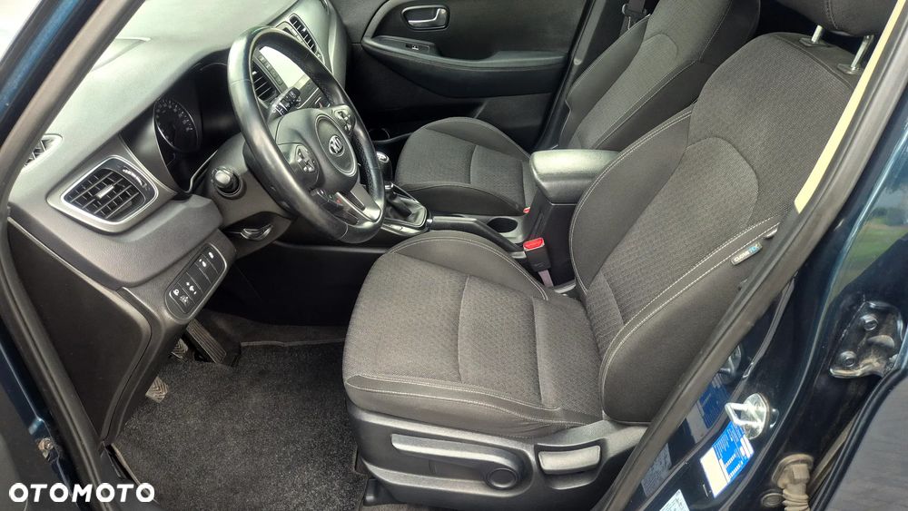 Kia Carens 1.6 GDI Dream Team Edition - 12