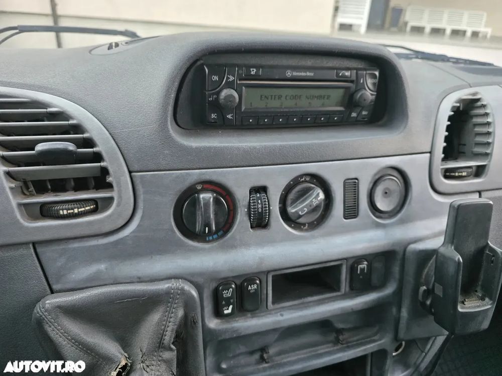 Mercedes-Benz Sprinter - 9