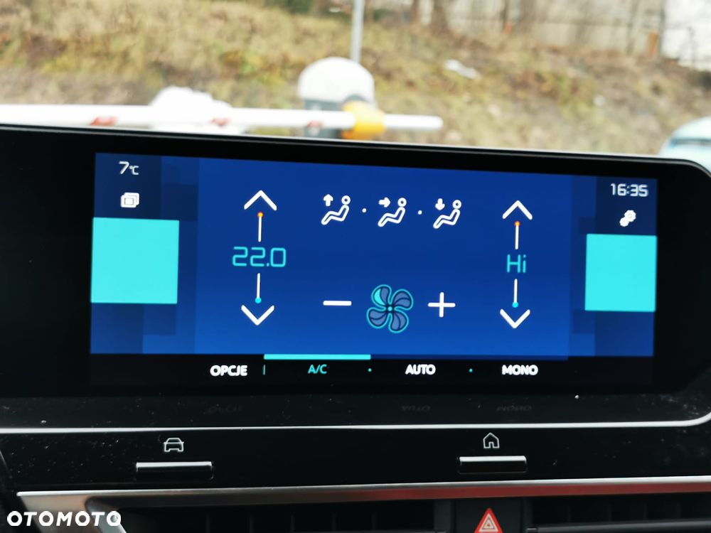 Citroën C4 EV136 50kWh Shine - 6