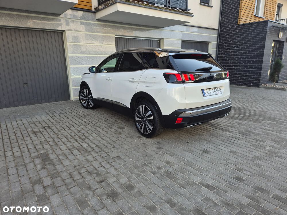 Peugeot 3008 1.6 PureTech HYbrid GT Line S&S EAT8 - 4