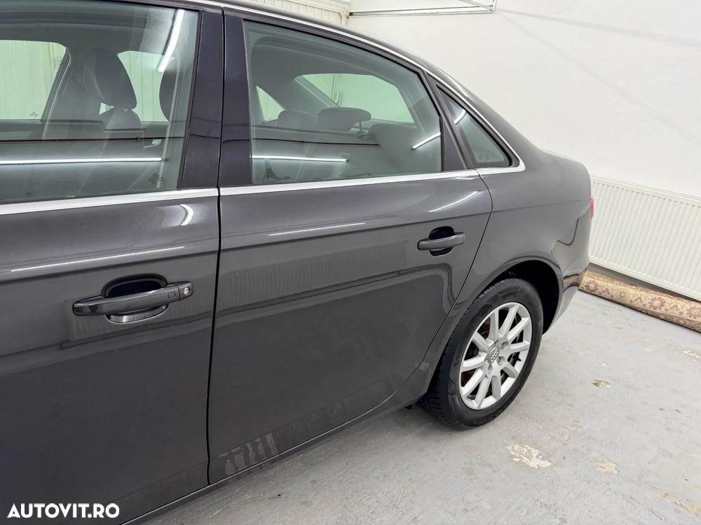 Audi A4 2.0 TDI DPF Attraction - 20