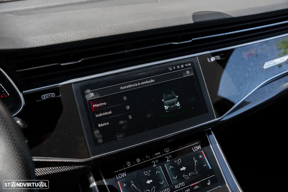 Audi SQ8 S TFSI quattro tiptronic - 26