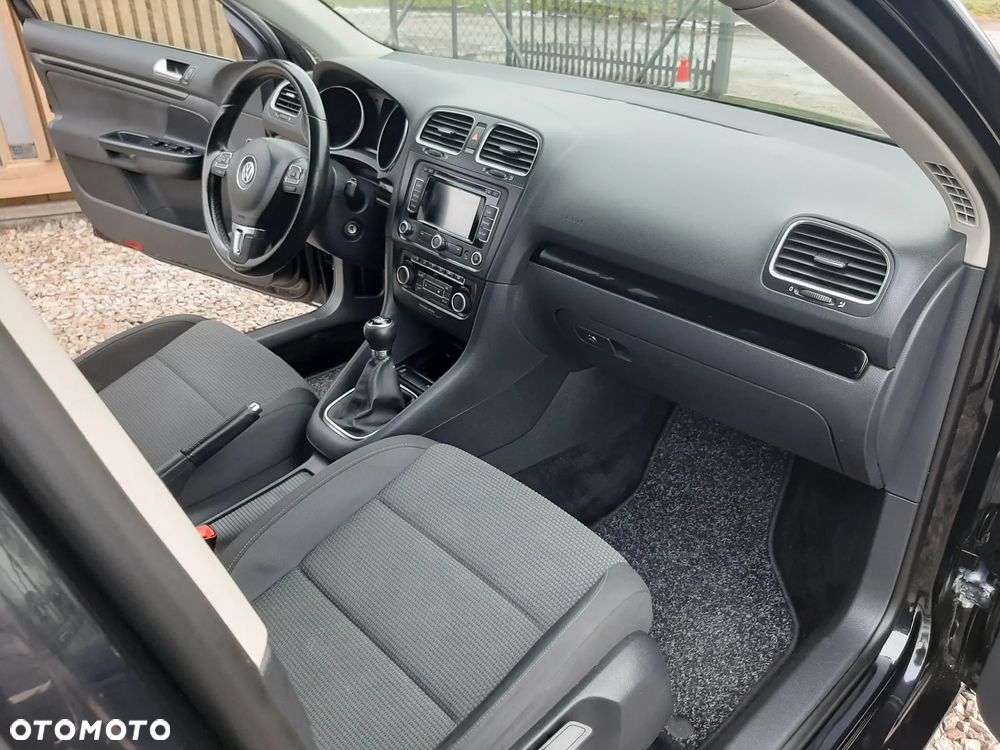 Volkswagen Golf 1.6 TDI DPF Highline - 12