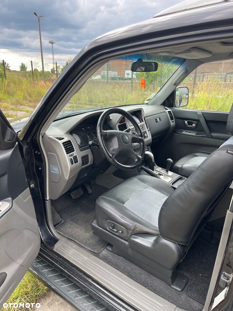 Mitsubishi Pajero 3.2 DID - 9