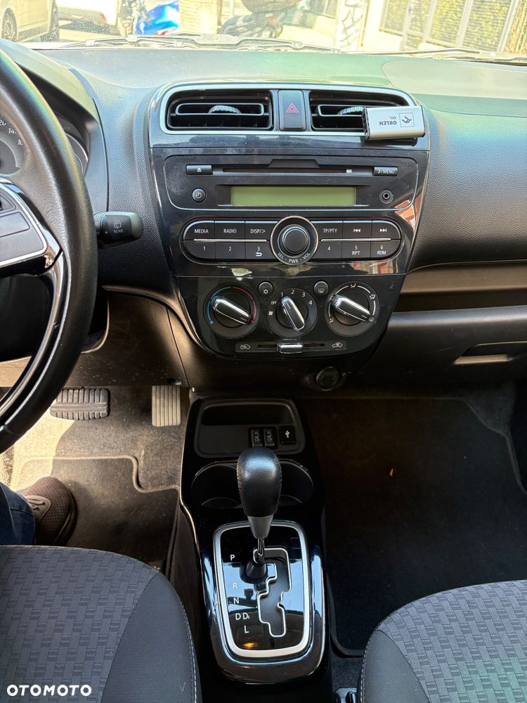 Mitsubishi Space Star 1.2 AS&G Invite CVT - 12