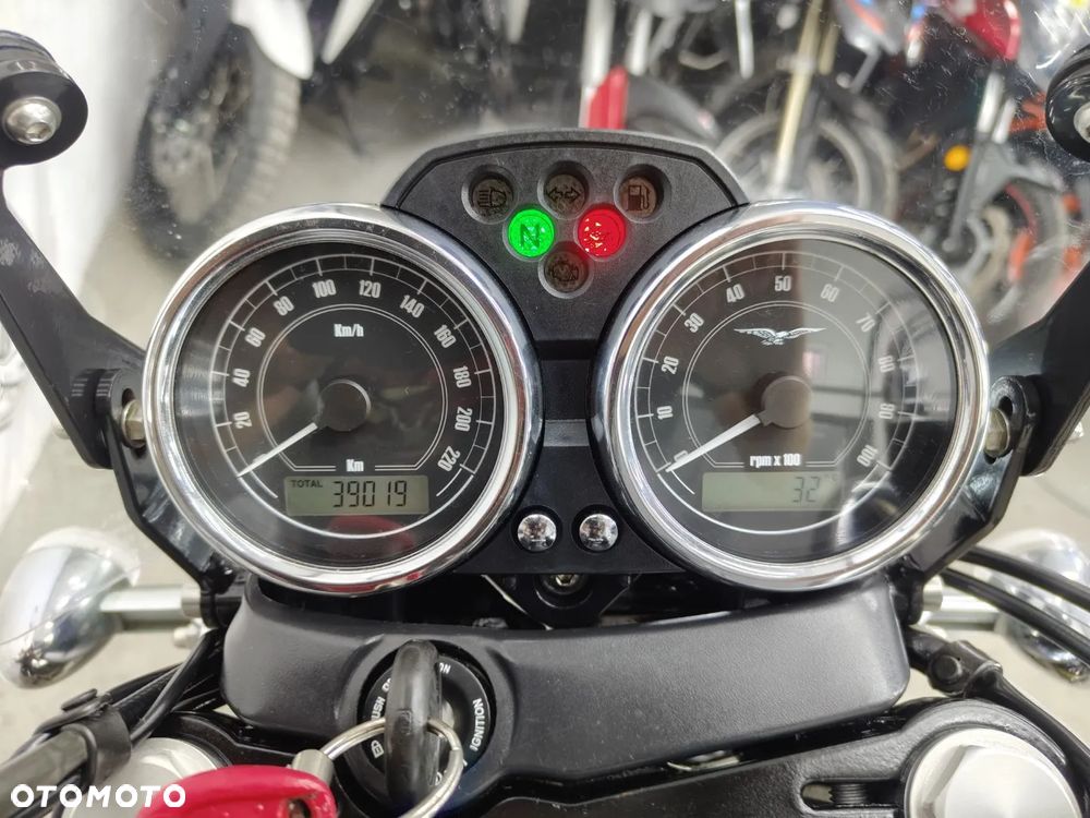 Moto Guzzi V7 - 17