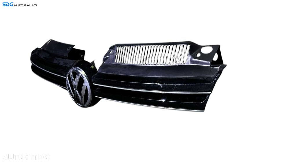 Grila Centrala cu Emblema Sigla de pe Bara Spoiler Fata Volkswagen Golf 6 2008 - 2013 Cod 5K0853653 5K0853651AF [L5345] - 2