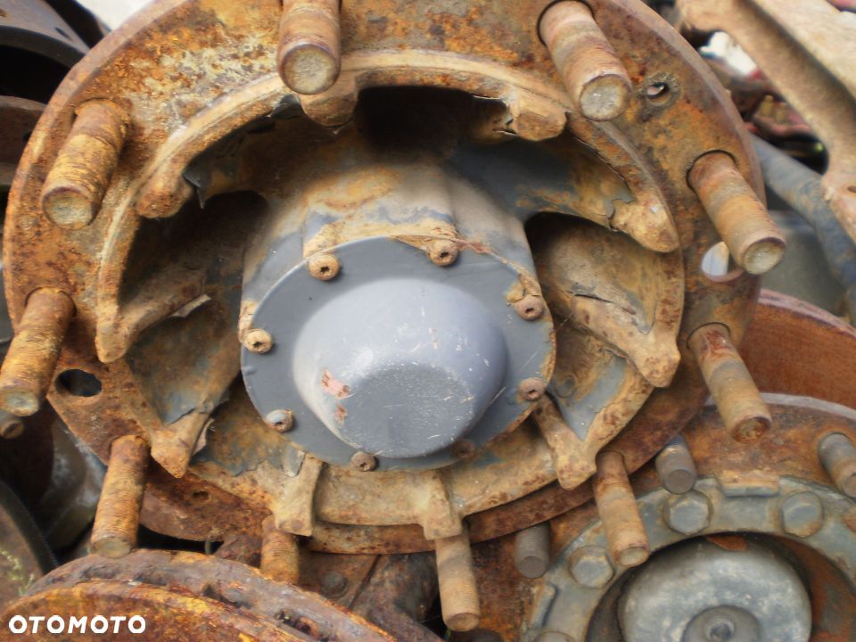 przednia piasta DAF CF85