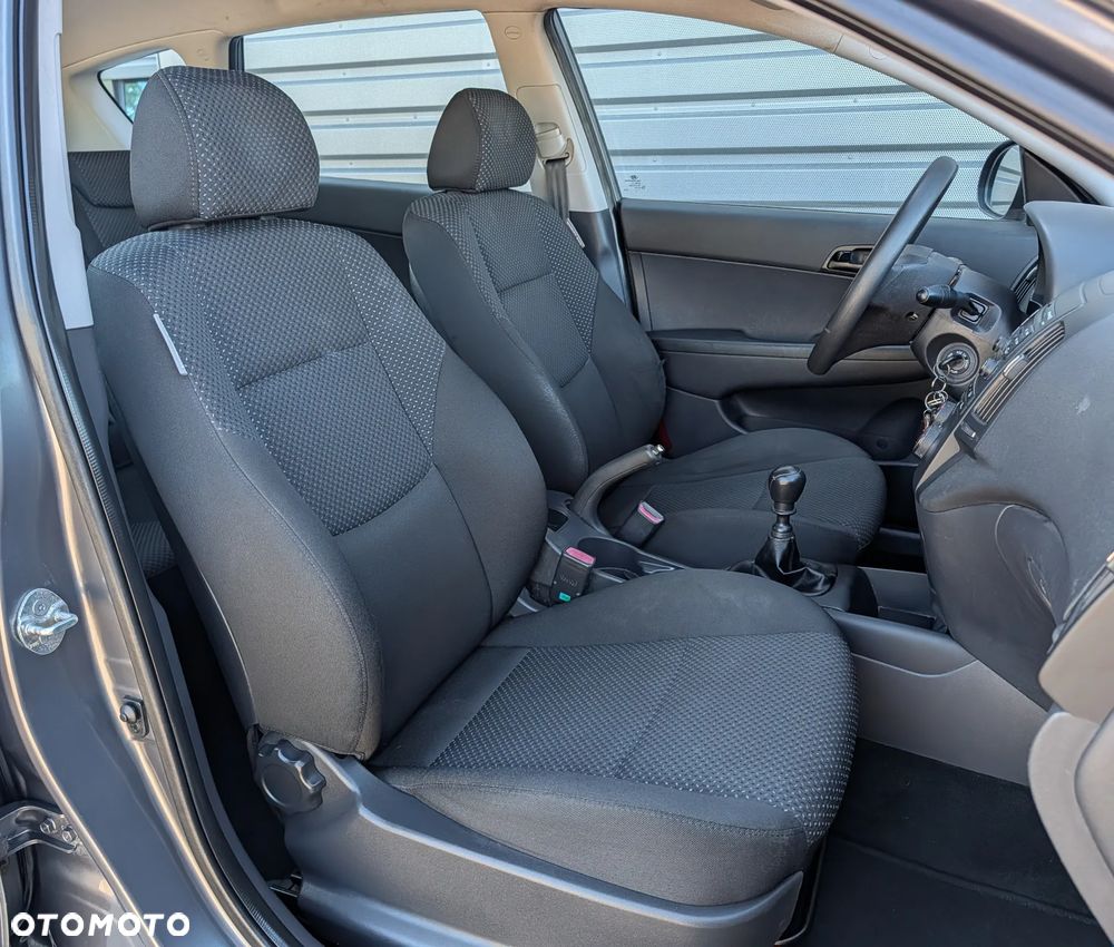 Hyundai i30 1.4 Blue Comfort - 14