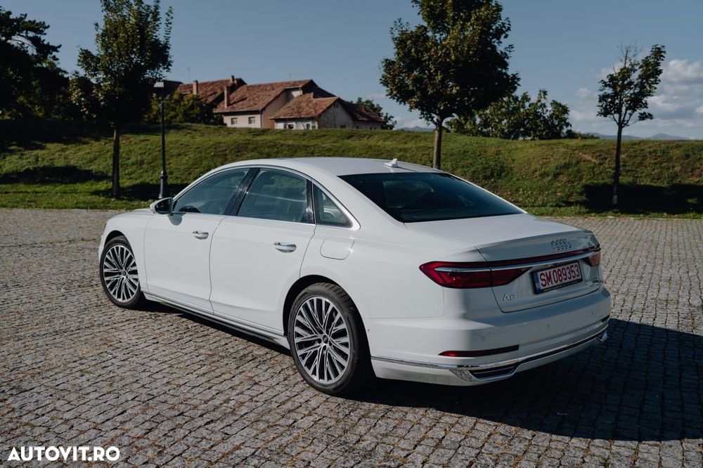 Audi A8 - 2