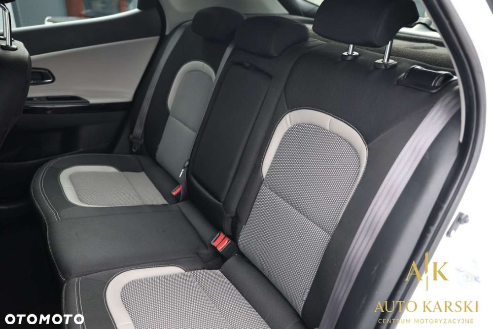 Kia Ceed - 35