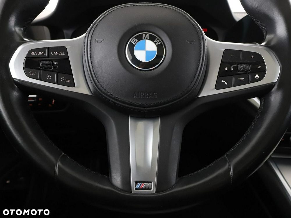 BMW Seria 3 - 22