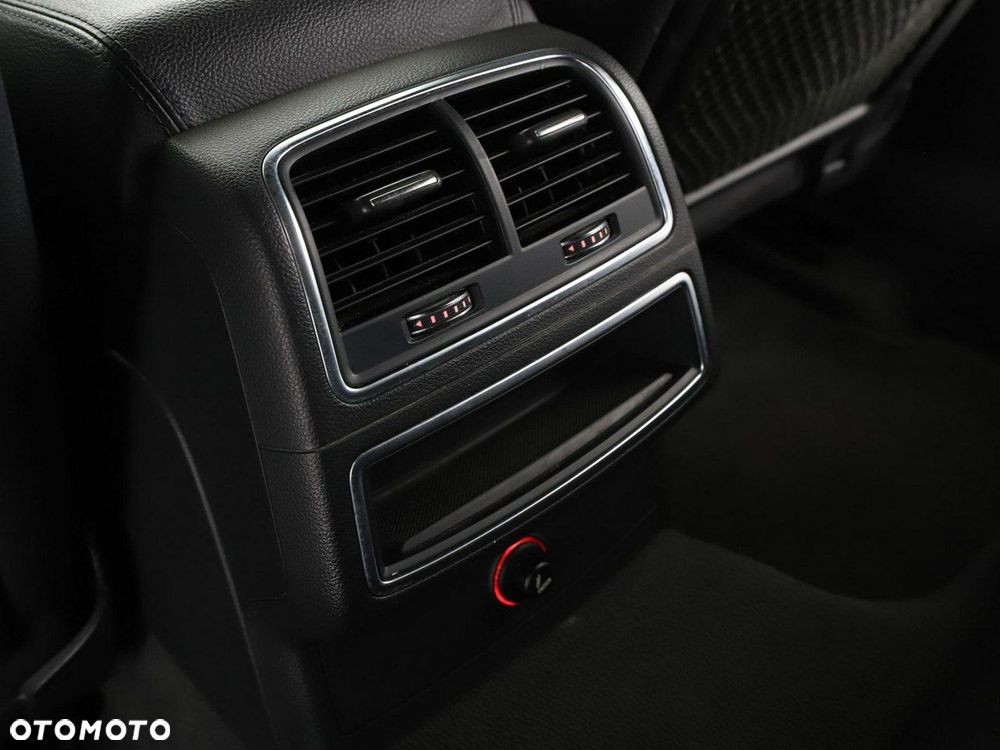 Audi A6 Avant 2.0 TDI ultra S tronic - 33