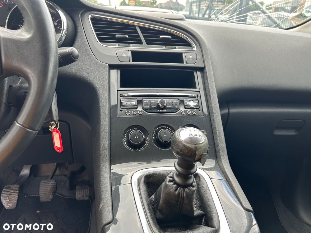 Peugeot 5008 - 39