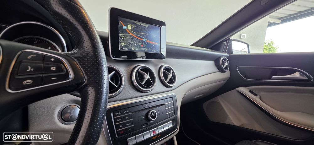 Mercedes-Benz CLA 180 CDI AMG Line - 10