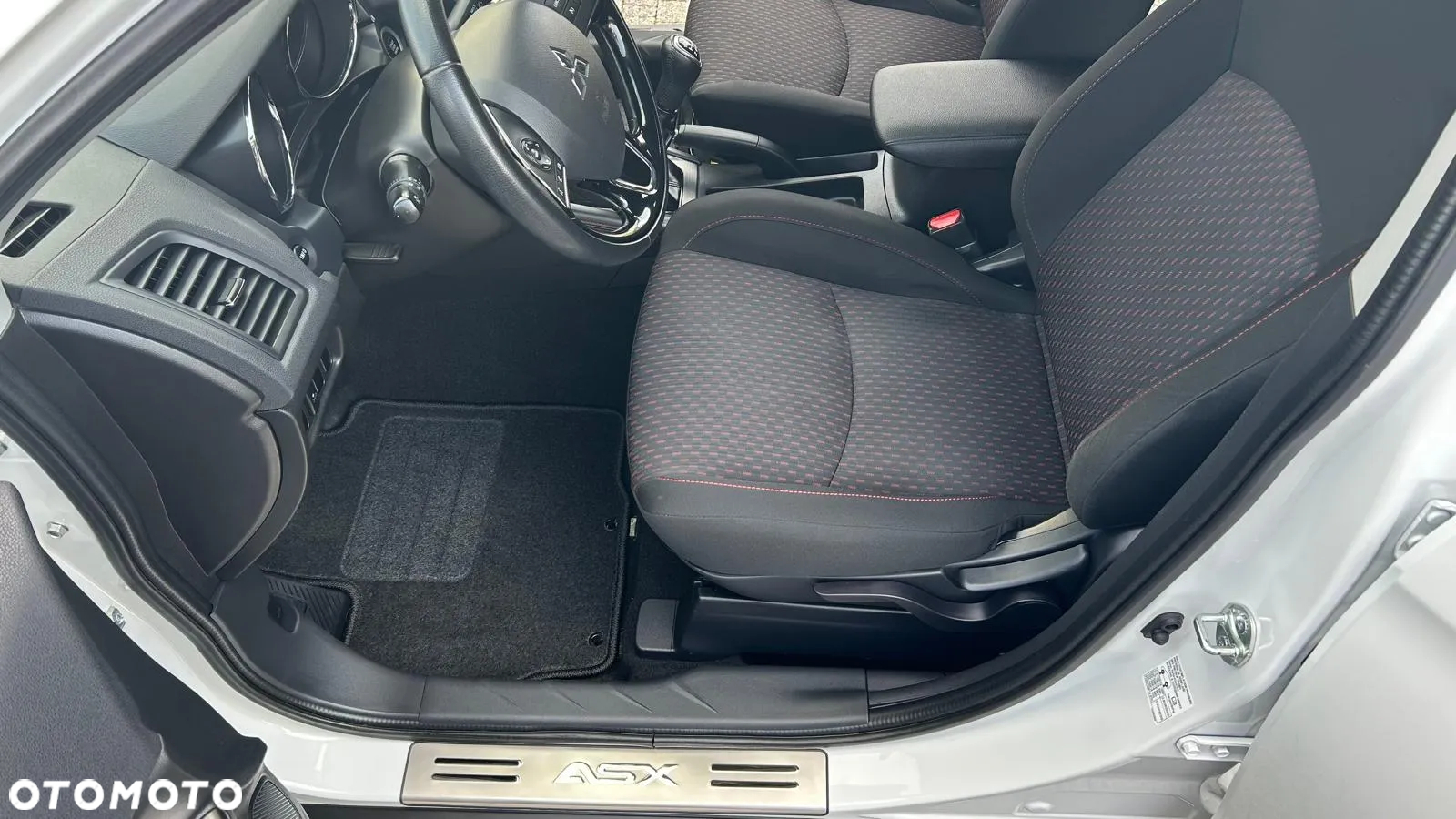 Mitsubishi ASX 1.6 Blue Sky Edition - 22