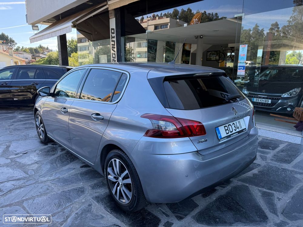 Peugeot 308 1.2 PureTech Allure EAT8 - 7