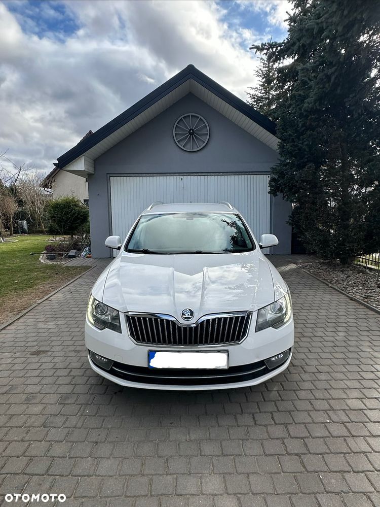 Skoda Superb 2.0 TDI 4x4 Elegance DSG - 11