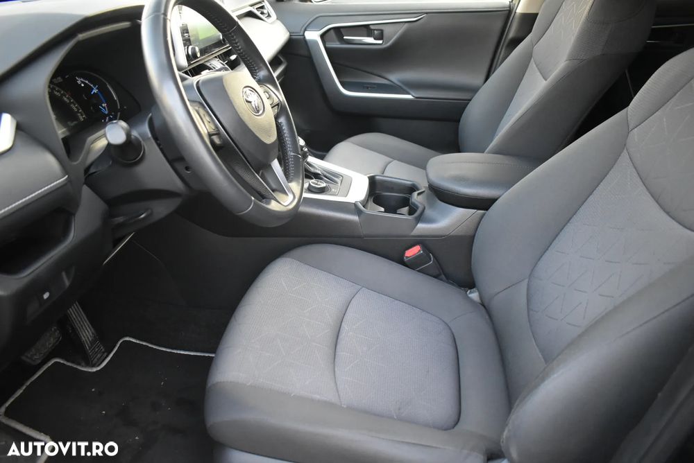 Toyota RAV4 - 12