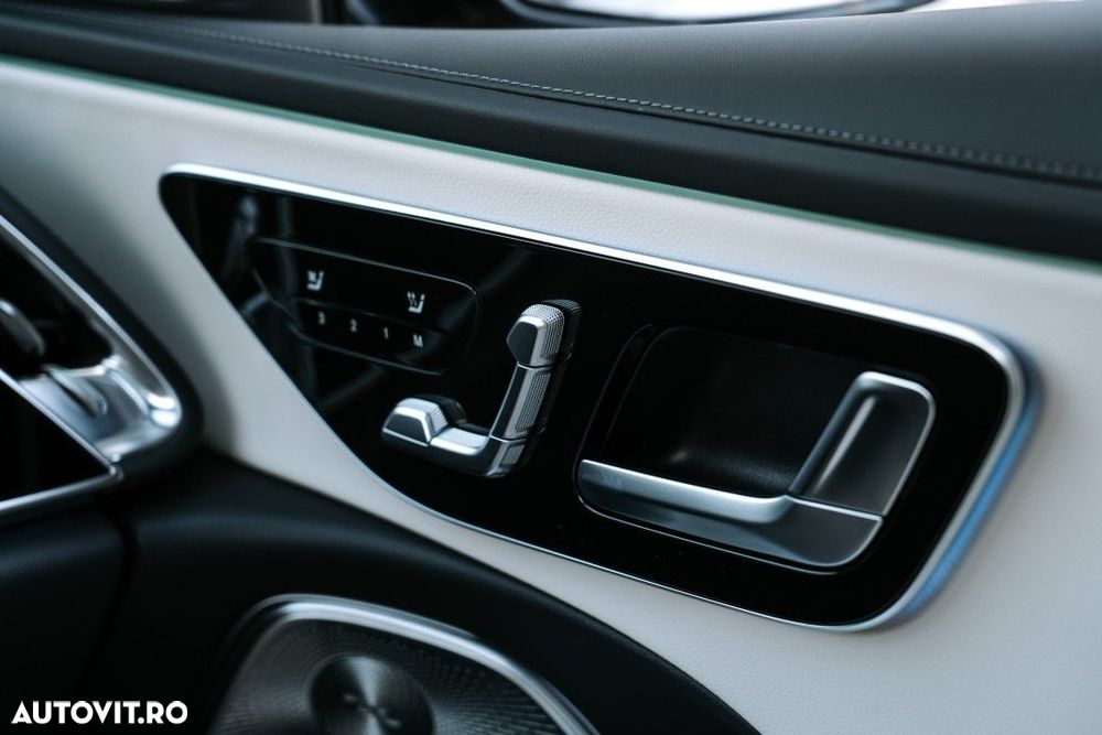 Mercedes-Benz E - 32