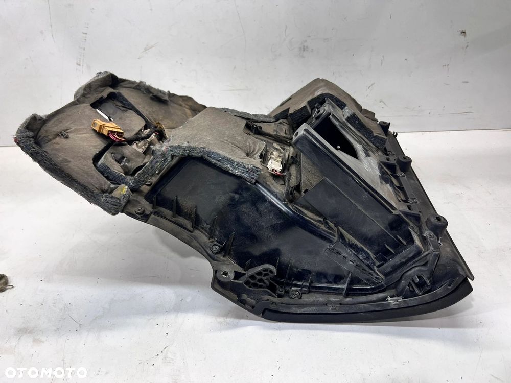 SCHOWEK PASAŻERA AUDI A4 B6 B7 8E1857035 1/25 - 9