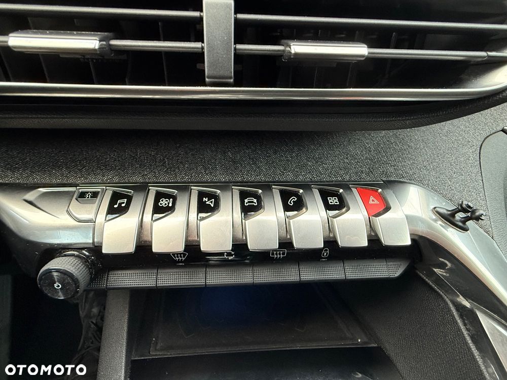 Peugeot 3008 1.5 BlueHDi Allure S&S EAT8 - 39