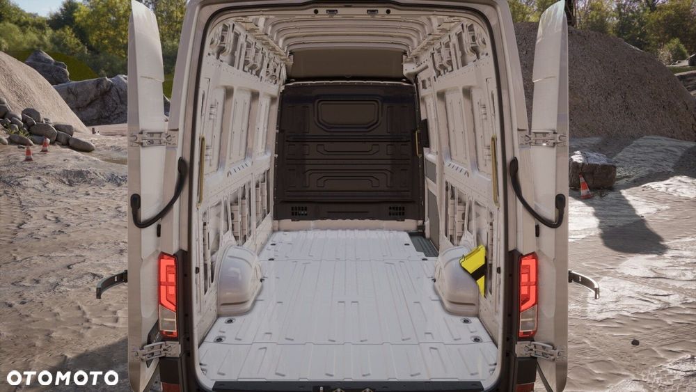 Volkswagen Crafter - 14