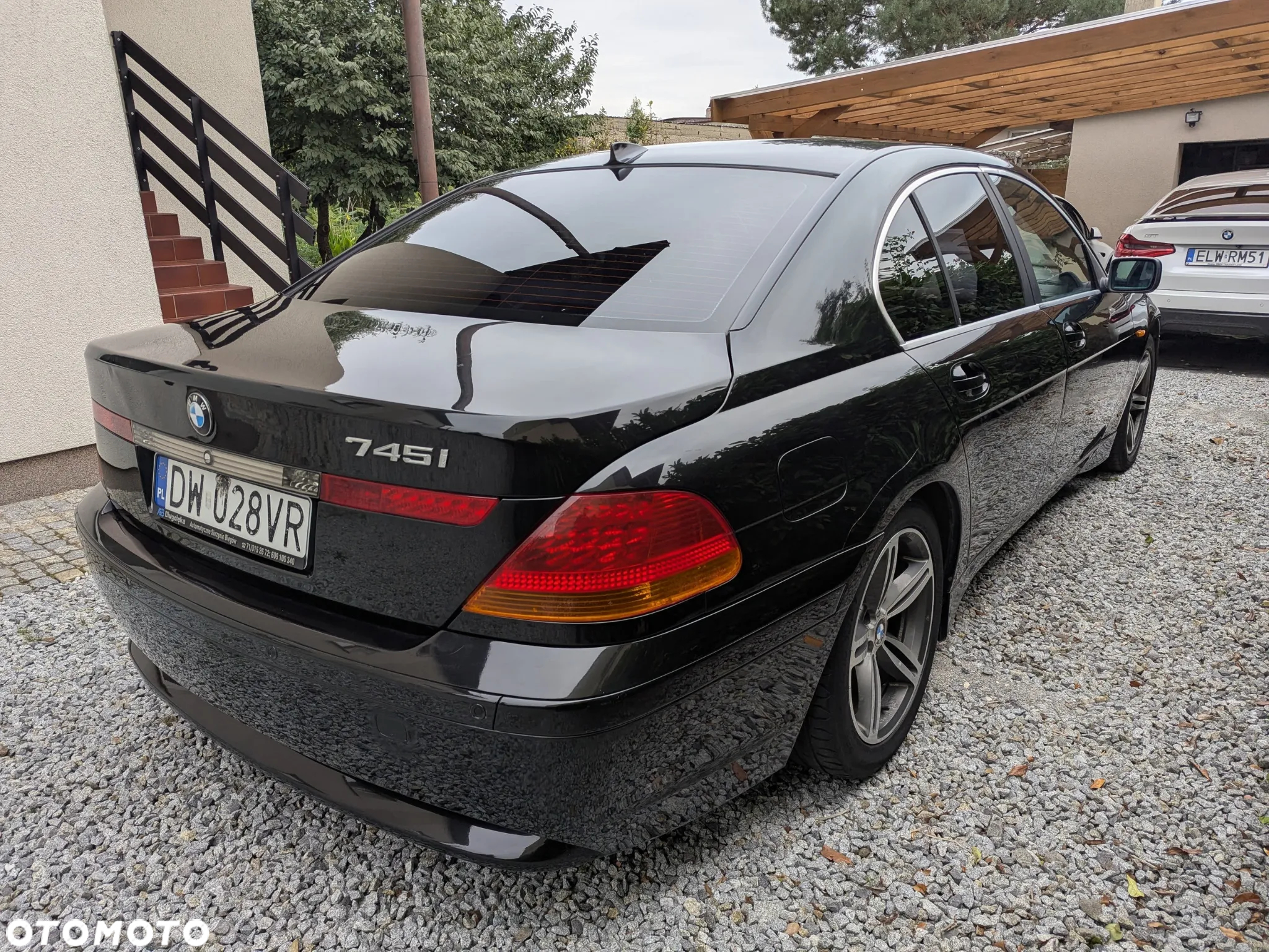 BMW Seria 7 745i - 6