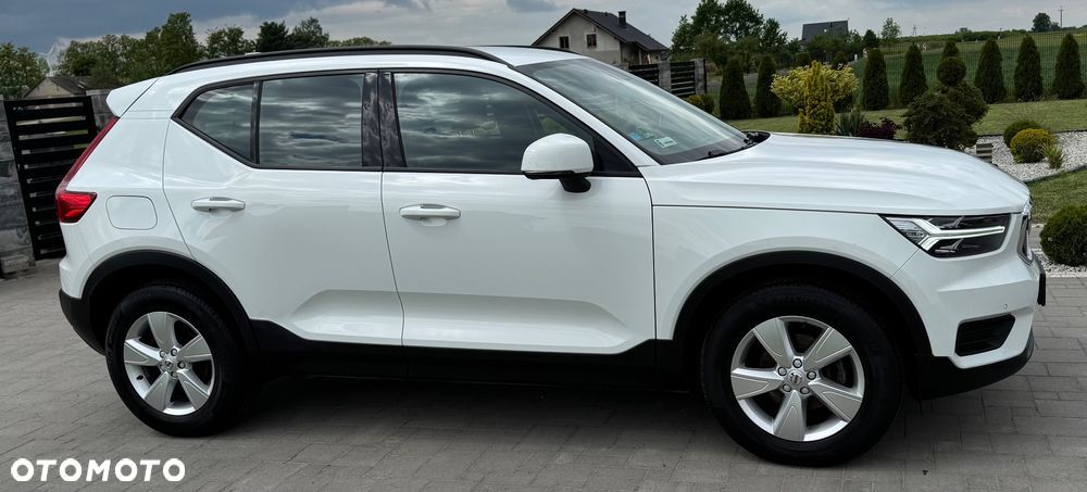 Volvo XC 40 T3 Momentum - 4