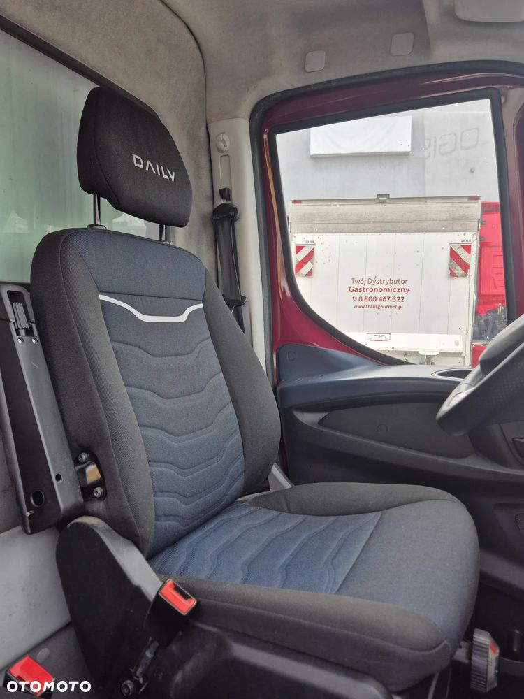 Iveco 50C/35 (31978) - 12