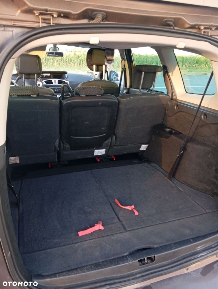Renault Scenic TCe 130 Luxe - 23