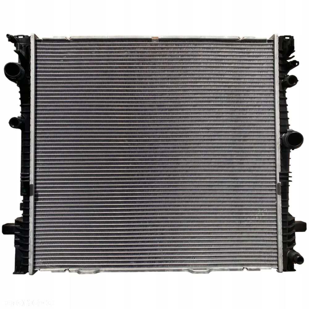 CHŁODNICA WODY silnika BMW X3 G01 X4 G02 17118642742 17119797807 - 2